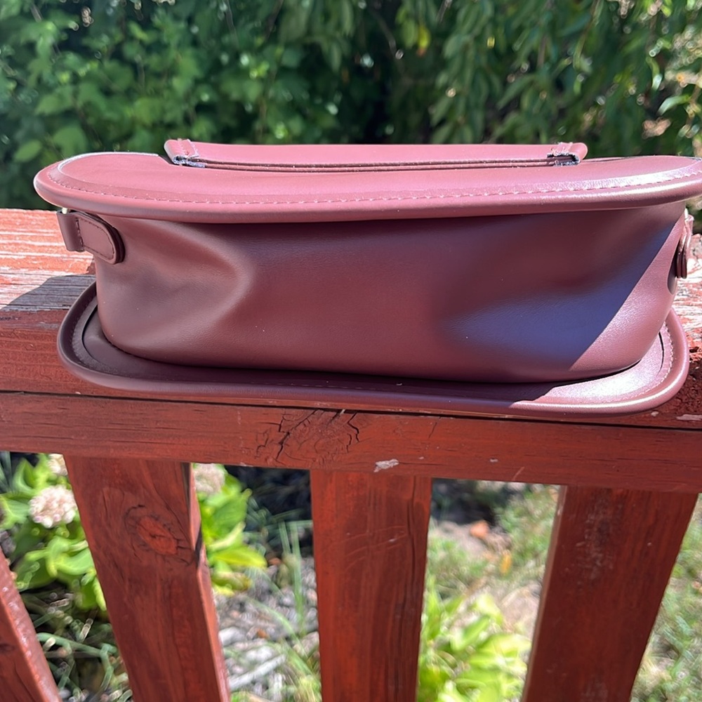 Burgundy Handbag with Gold Accents and crossbody strap. - Picture 3 of 3